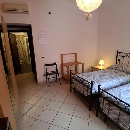 Salviani Nocleg ze śniadaniem Acilia